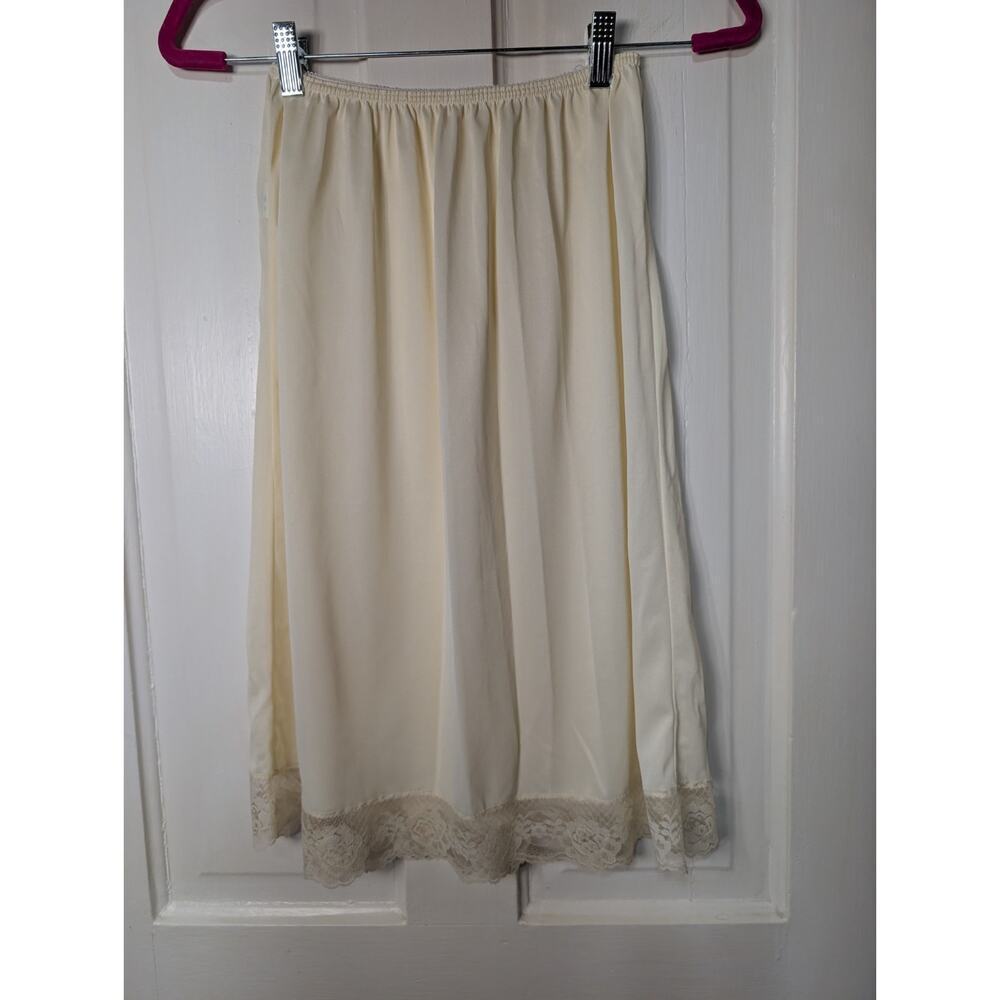 Vintage Sears Yellow Lace Trim Nylon Women's Slip Size M Minimalist(813)